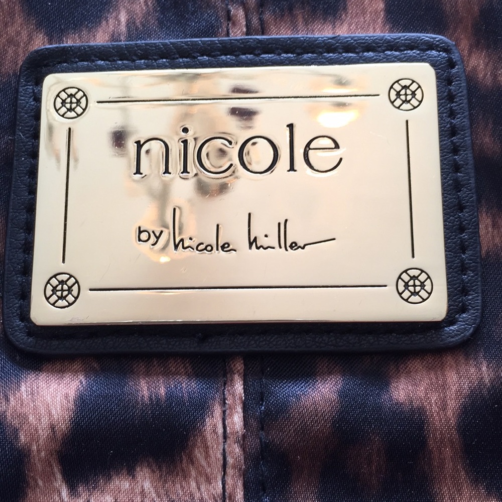 Purse - Picture 2 of 3